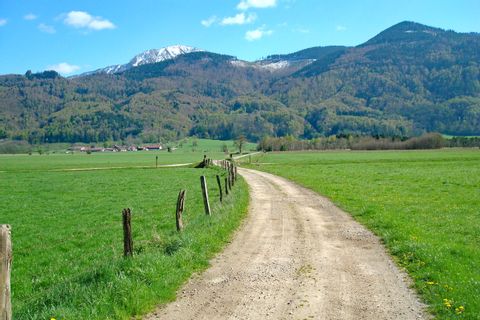 Cycle path towards Inzell